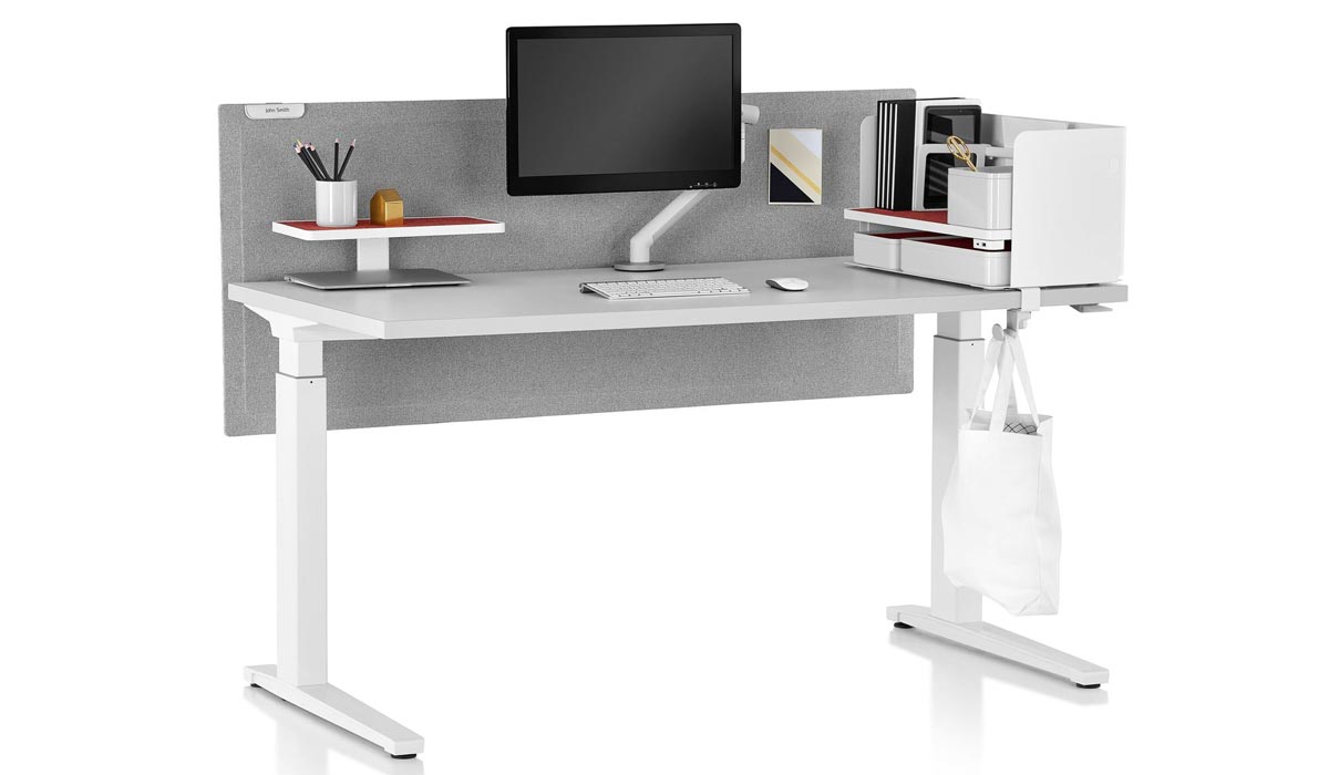 Sit to stand desk