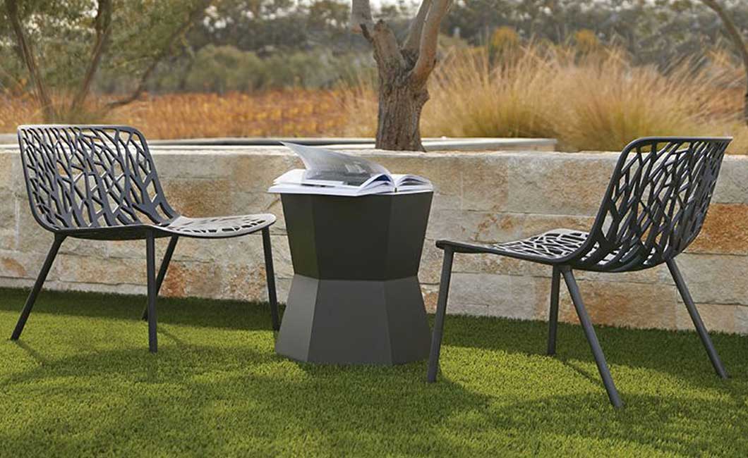 Janus et Cie outdoor furniture
